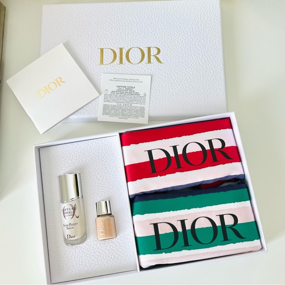 Dior Other - Dior Summer‎ Travel Beauty Gift Set